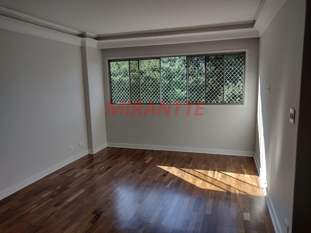 Apartamento com 3 quartos em Santana