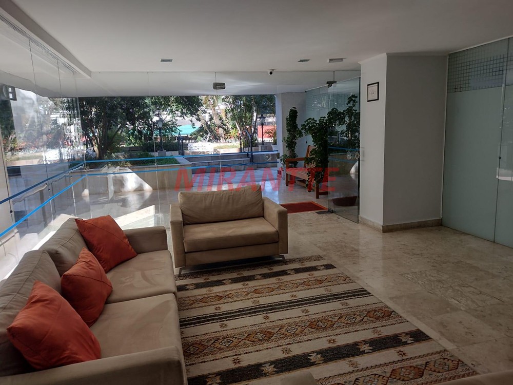 Apartamento com 3 quartos em Santana