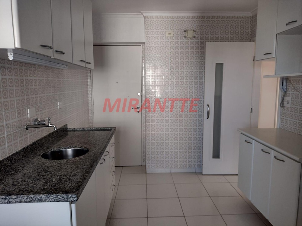 Apartamento com 3 quartos em Santana