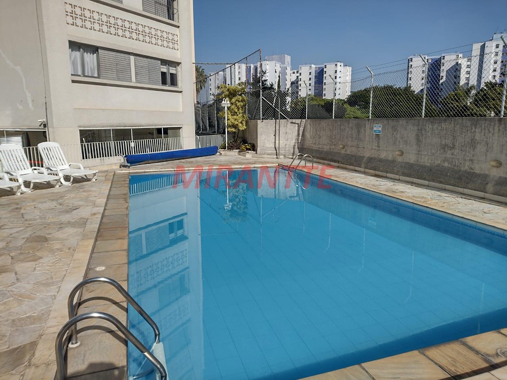 Apartamento com 3 quartos em Santana