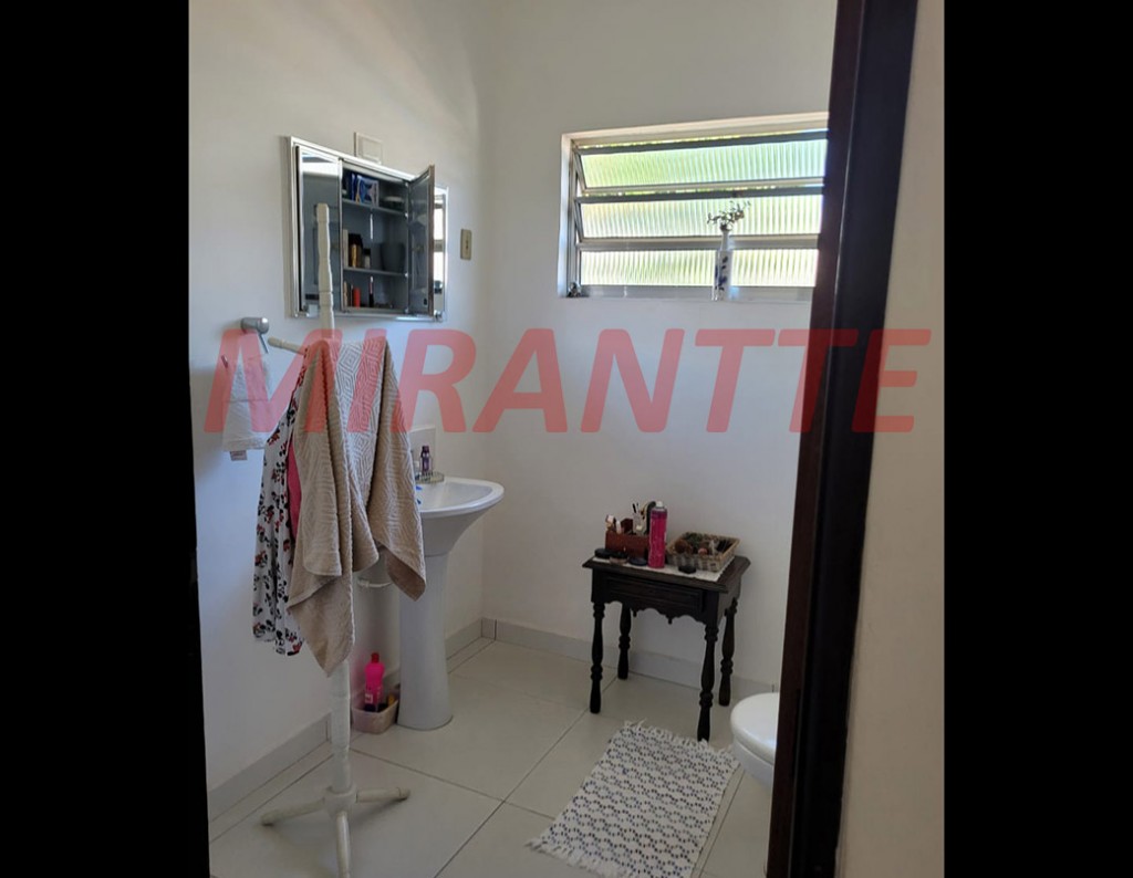 Sobrado de 240m² com 3 quartos em Tremembe