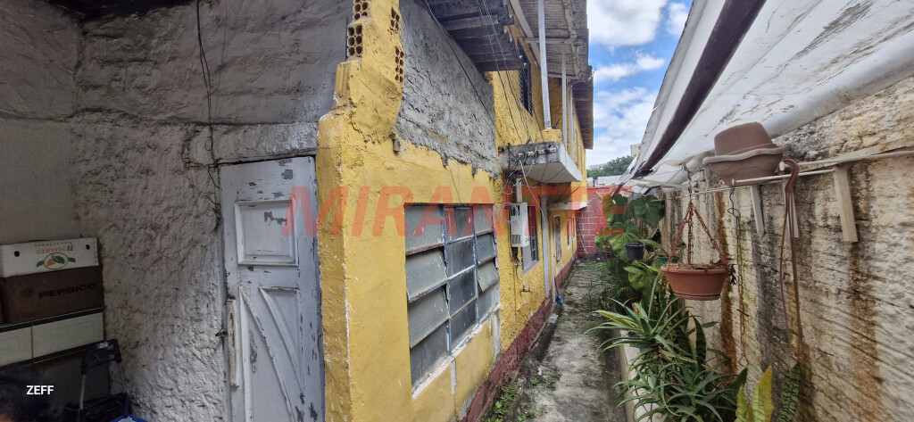 Casa terrea com 4 quartos em Casa Verde