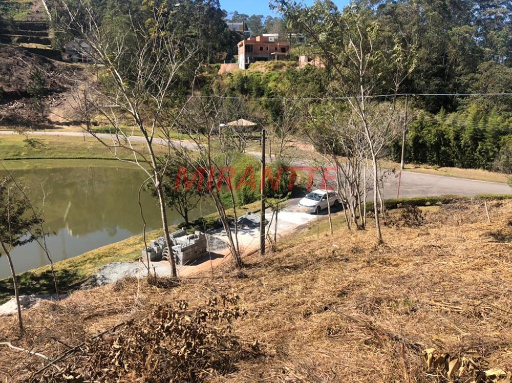 Terreno de 1500m² em Terra Preta