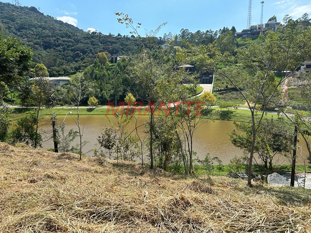 Terreno de 1500m² em Terra Preta