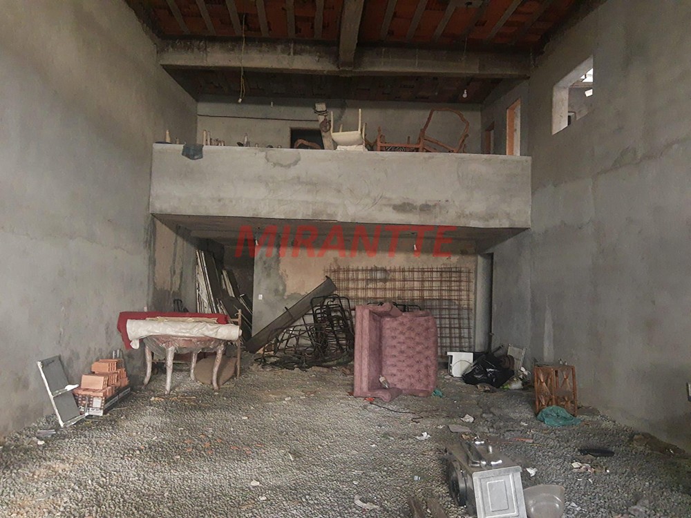 Comercial de 700m² em Santana