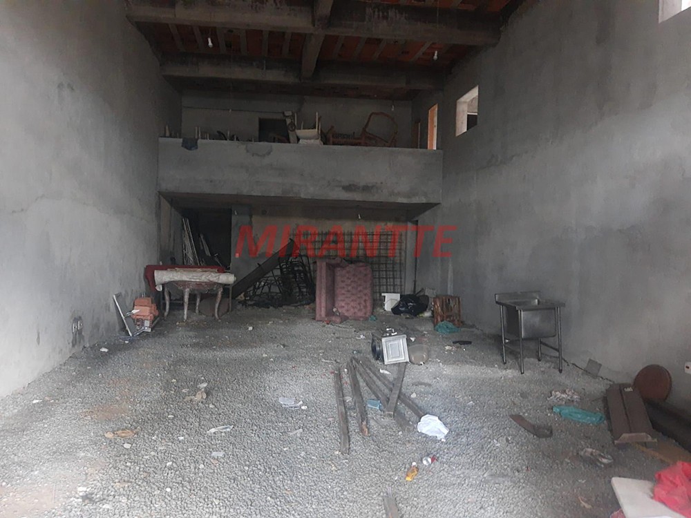 Comercial de 700m² em Santana