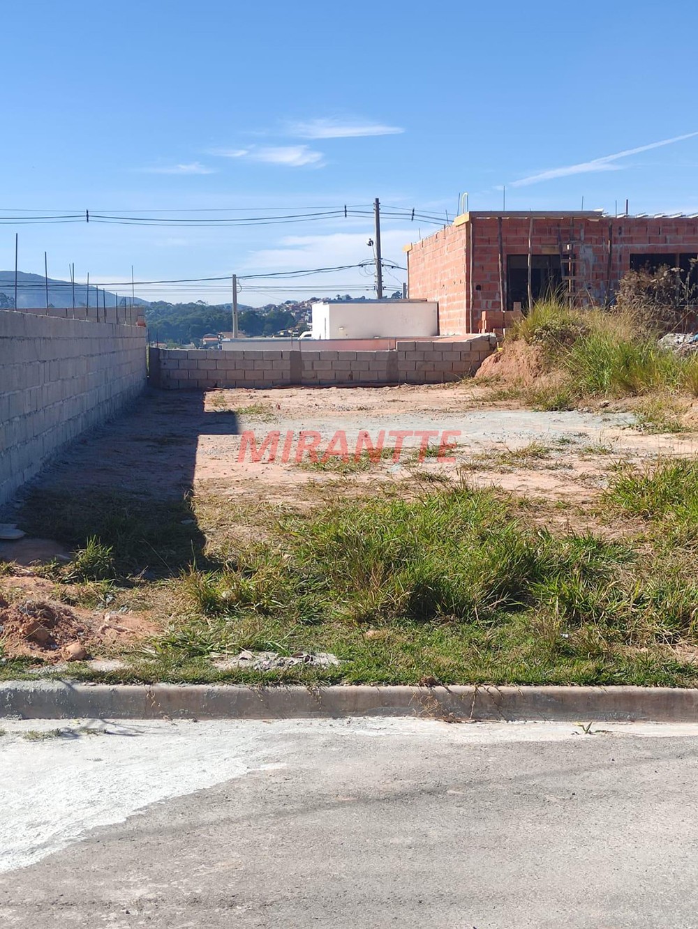 Terreno de 174m² em Terra Preta