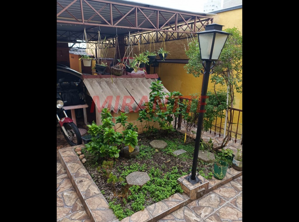 Sobrado de 250m² com 4 quartos em Chora Menino