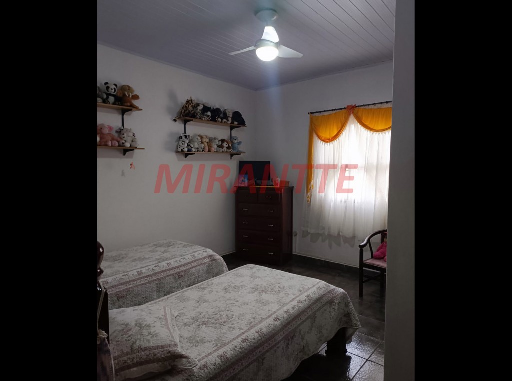 Sobrado de 250m² com 4 quartos em Chora Menino
