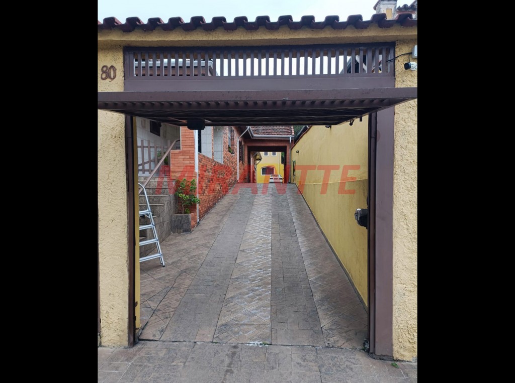 Sobrado de 250m² com 4 quartos em Chora Menino