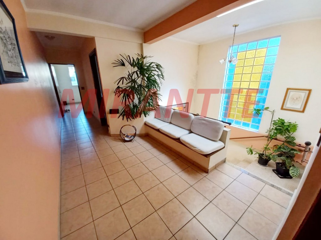 Comercial de 140m² em Santana