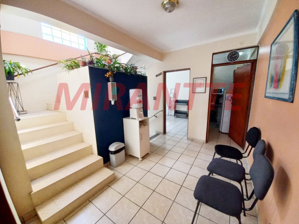 Comercial de 140m² em Santana