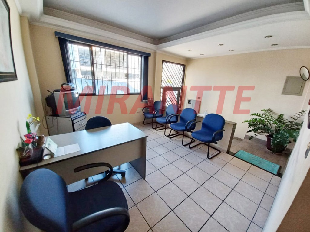 Comercial de 140m² em Santana