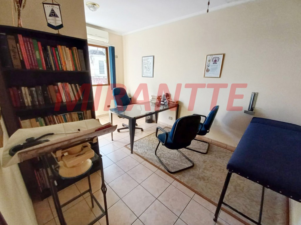 Comercial de 140m² em Santana