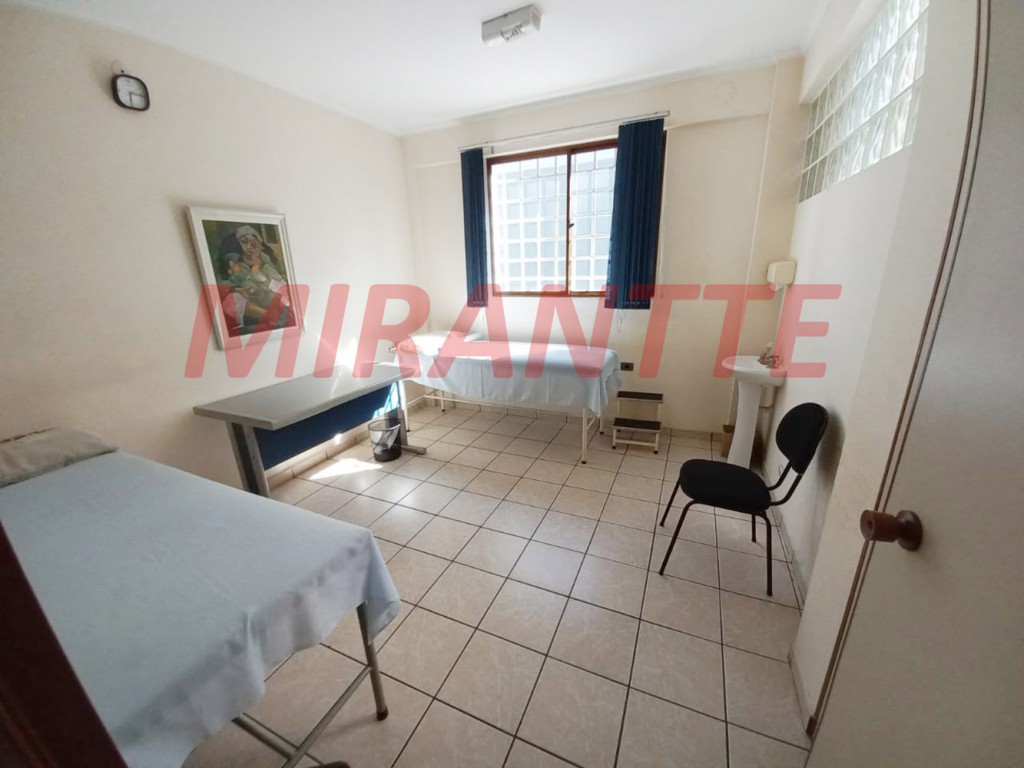Comercial de 140m² em Santana