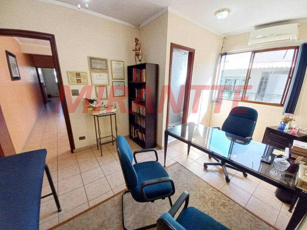Comercial de 140m² em Santana