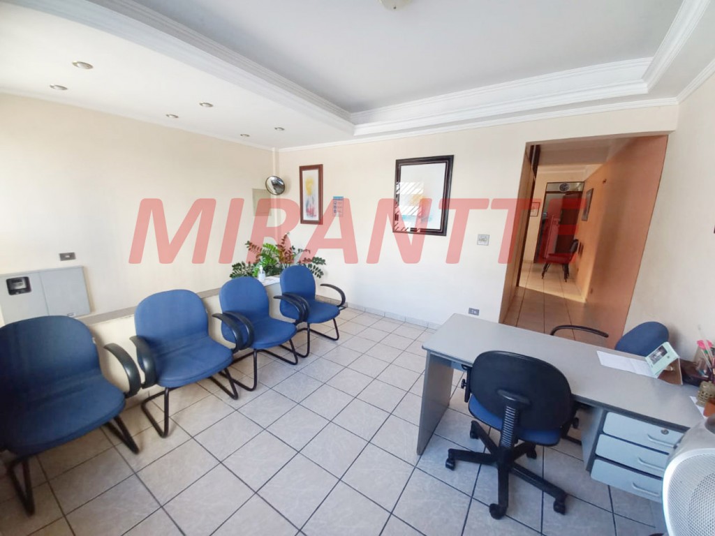 Comercial de 140m² em Santana