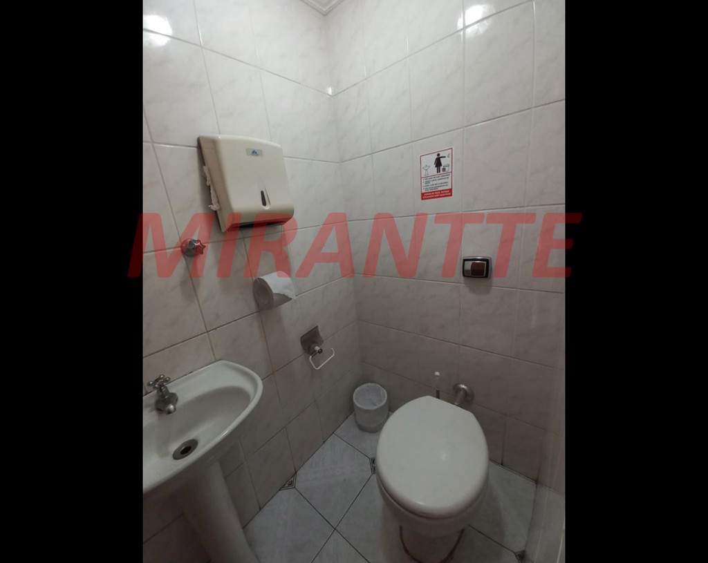 Comercial de 140m² em Santana