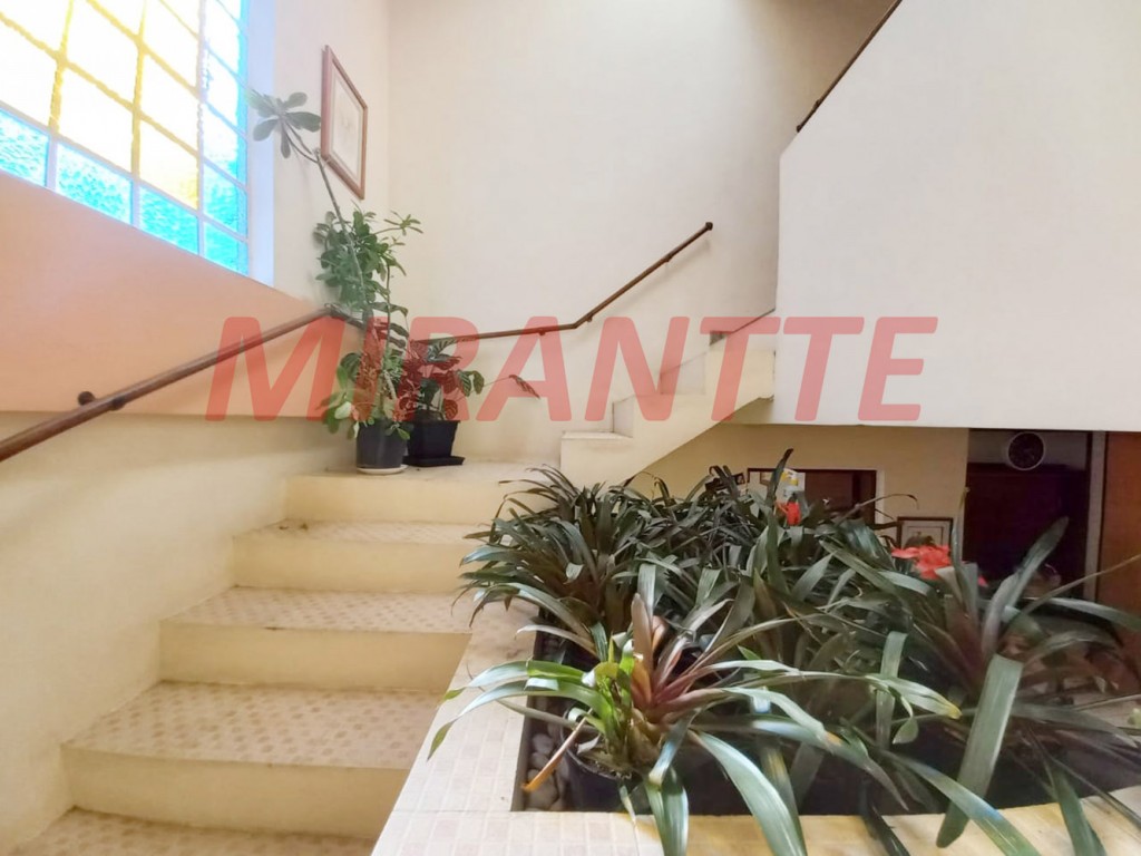Comercial de 140m² em Santana