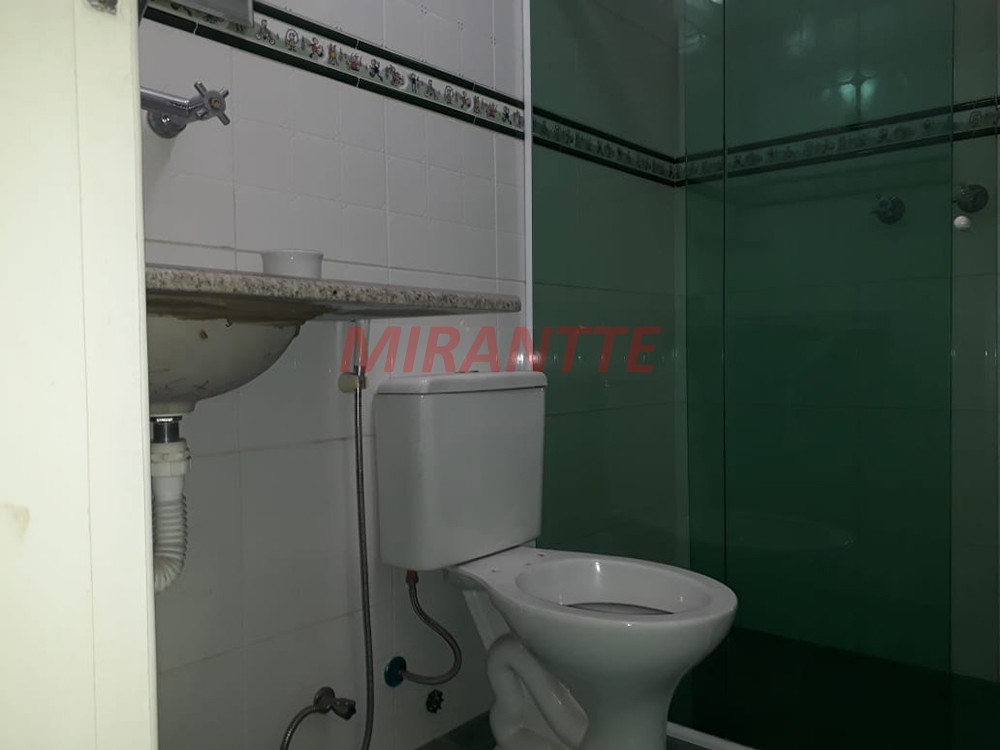 Sobrado de 263m² com 6 quartos em Santana