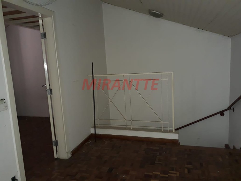 Sobrado de 263m² com 6 quartos em Santana