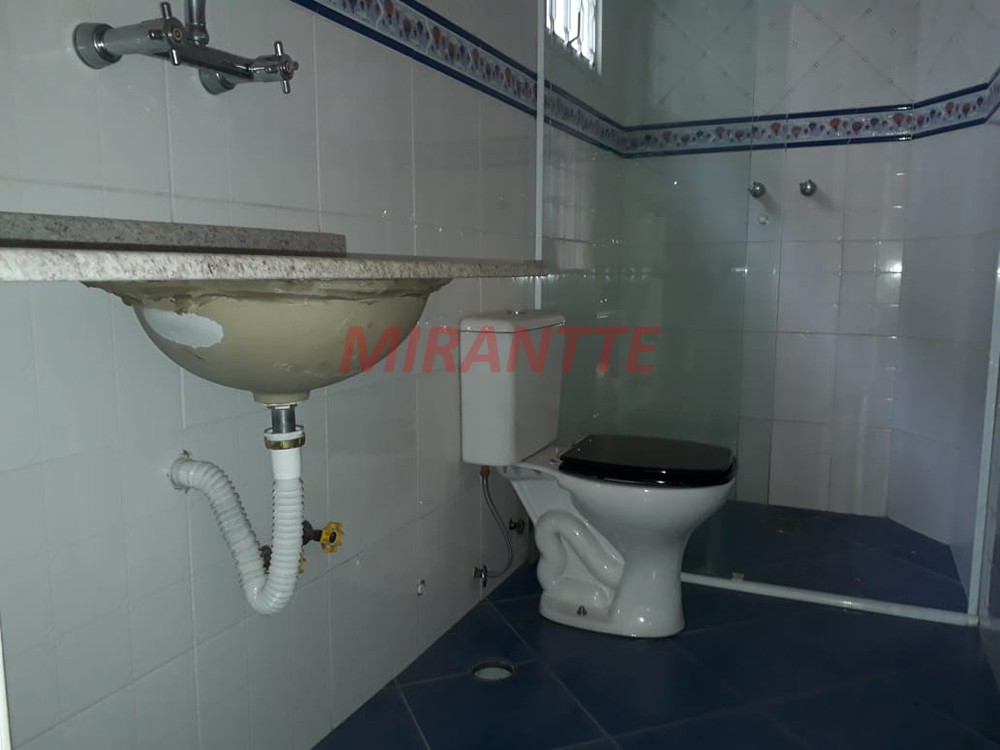 Sobrado de 263m² com 6 quartos em Santana