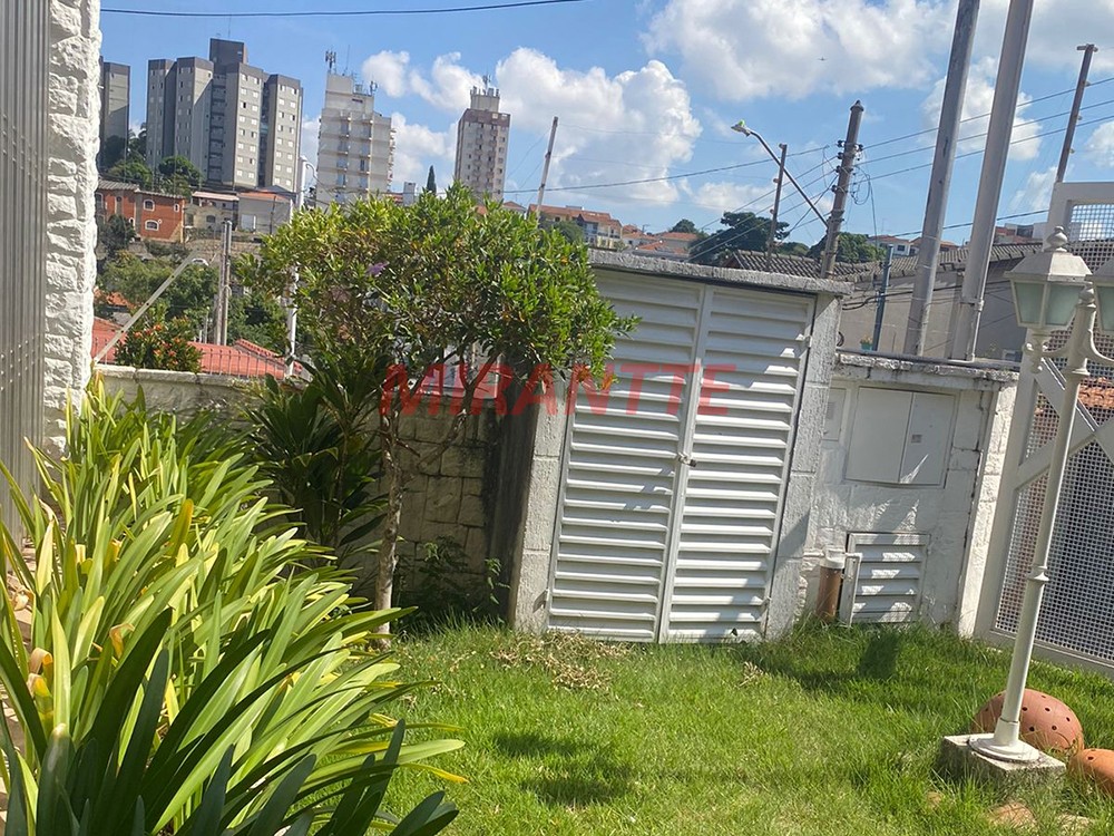 Casa terrea de 190m² com 3 quartos em Água Fria