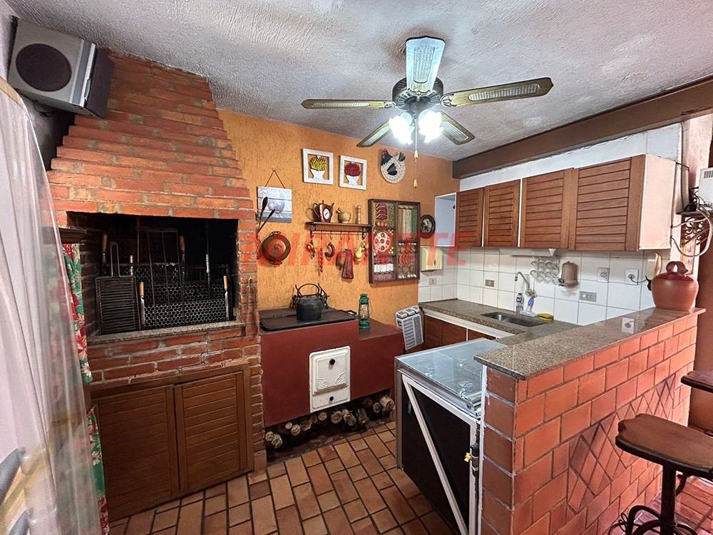 Casa terrea de 190m² com 3 quartos em Água Fria