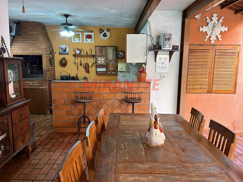 Casa terrea de 190m² com 3 quartos em Água Fria