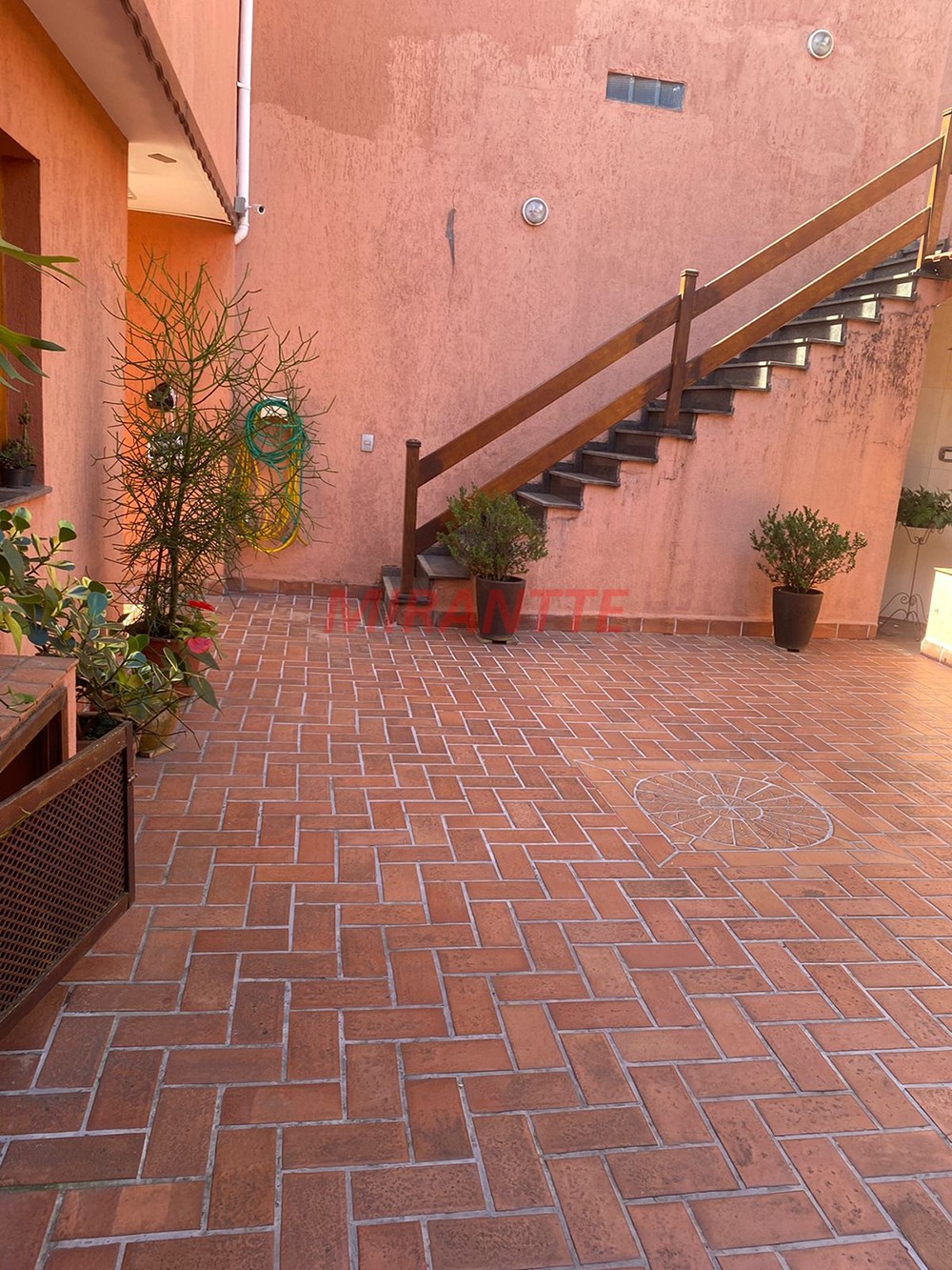 Casa terrea de 190m² com 3 quartos em Água Fria