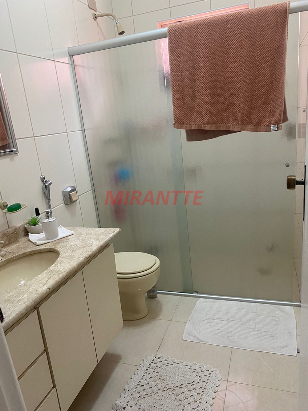Casa terrea de 190m² com 3 quartos em Água Fria