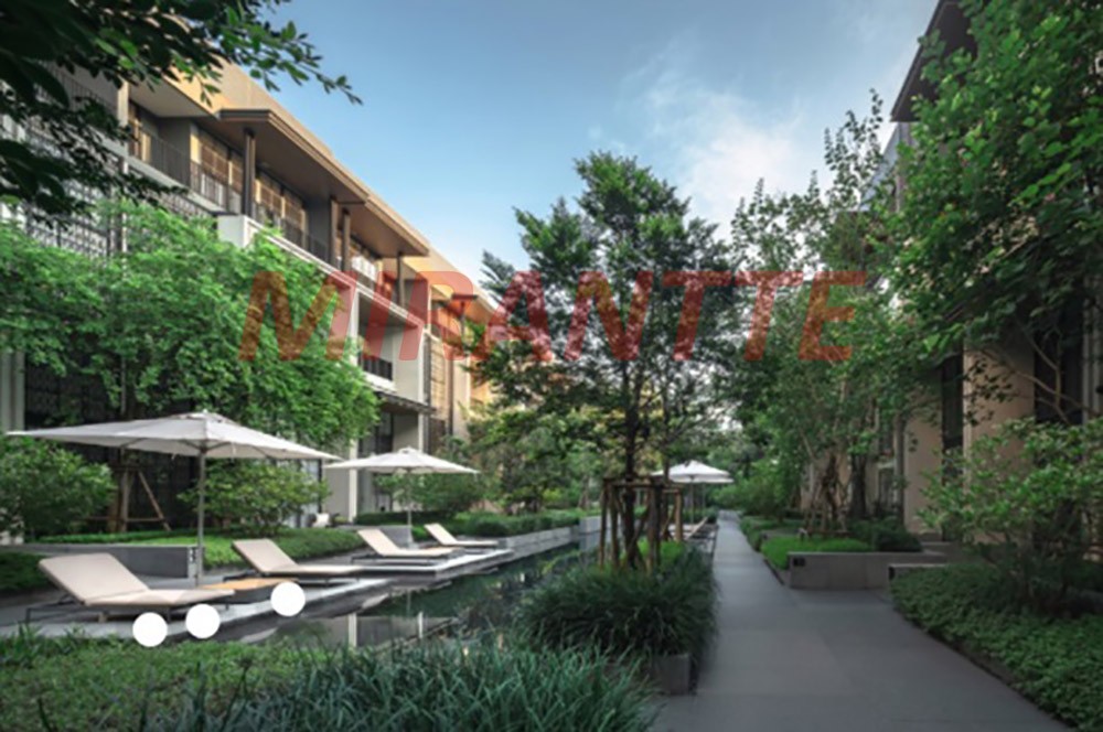 Terreno de 7.456m² em Horto Florestal