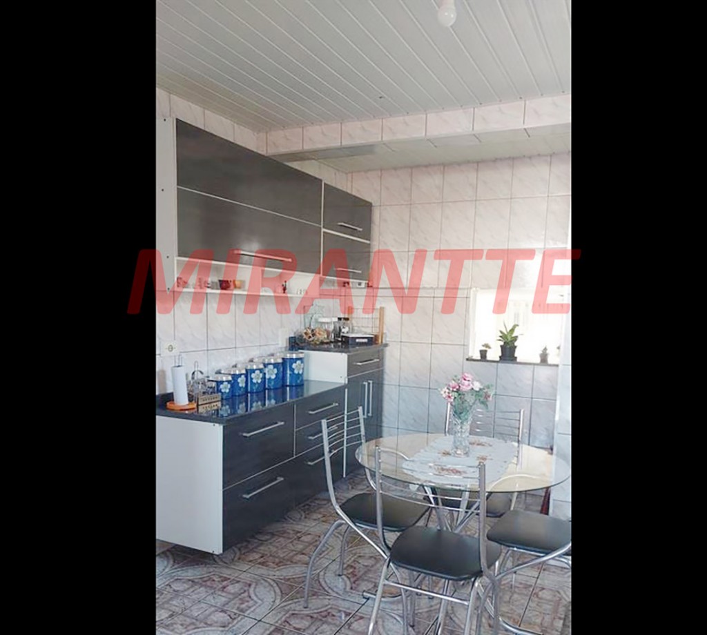 Sobrado de 125m² com 2 quartos em Jardim Monte Alegre