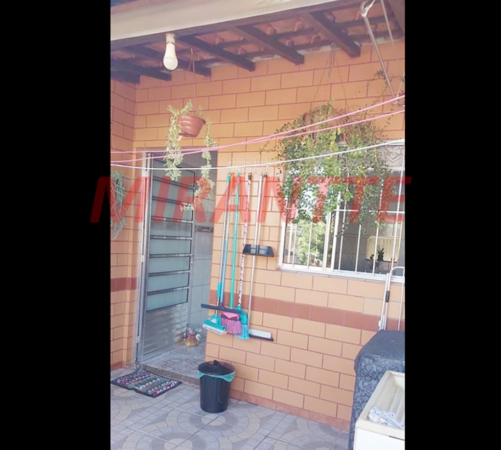 Sobrado de 125m² com 2 quartos em Jardim Monte Alegre