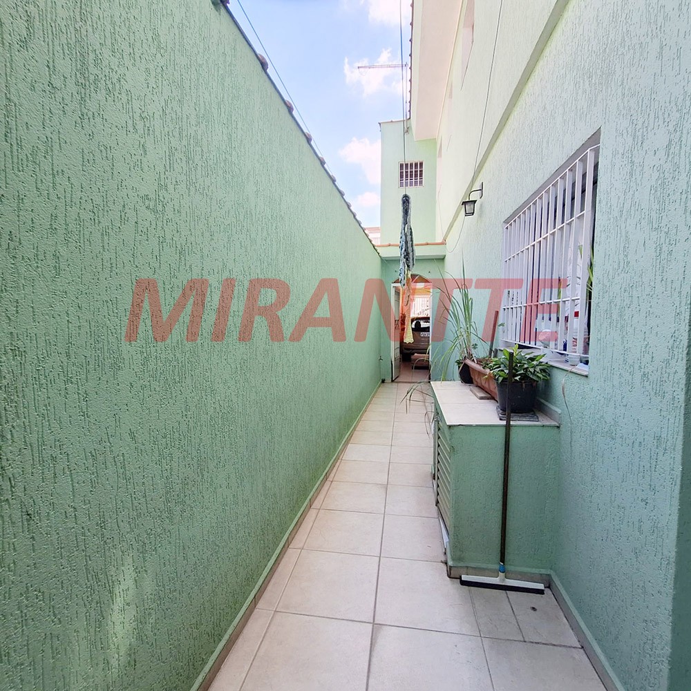 Sobrado de 138m² com 4 quartos em Vila Ede