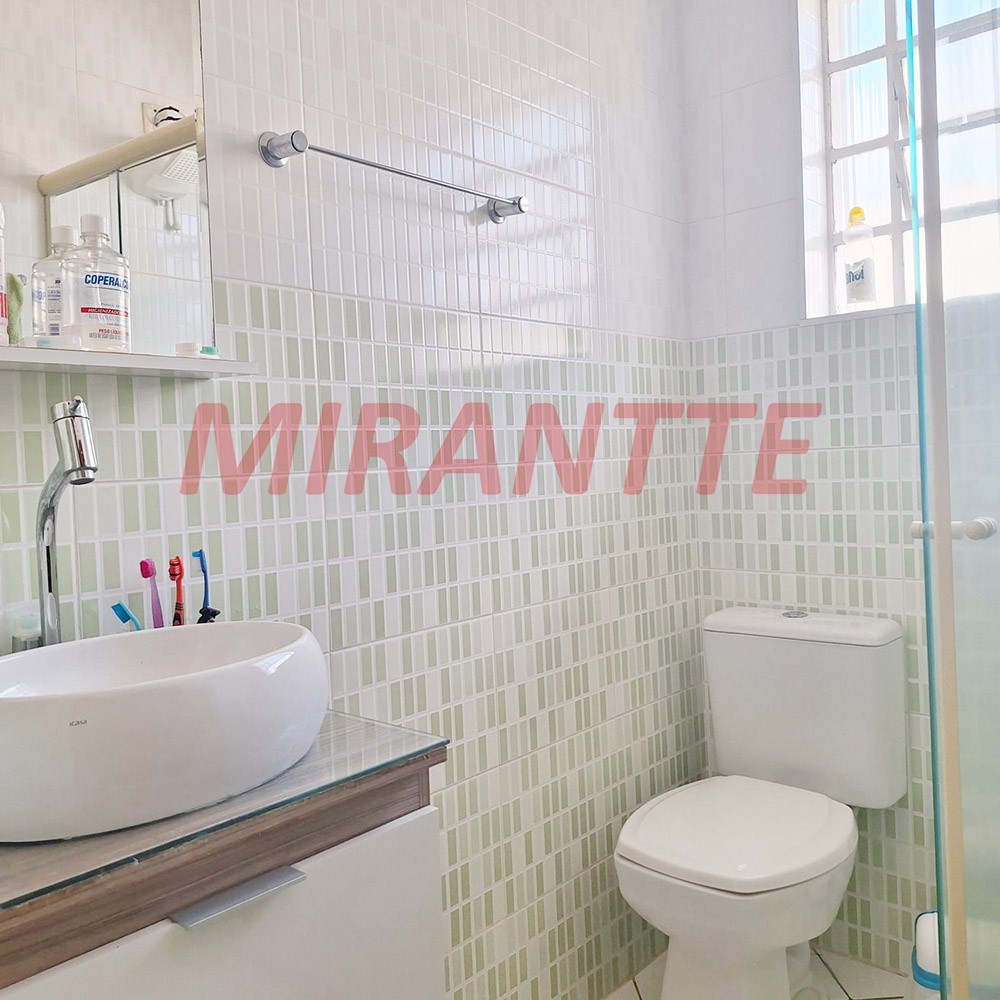 Sobrado de 138m² com 4 quartos em Vila Ede