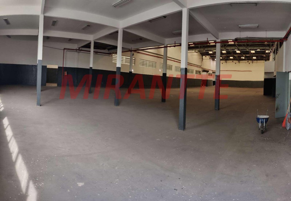 Galpao de 2657m² em Industrial Remédios