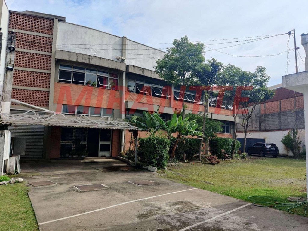 Galpao de 1954m² em Remédios