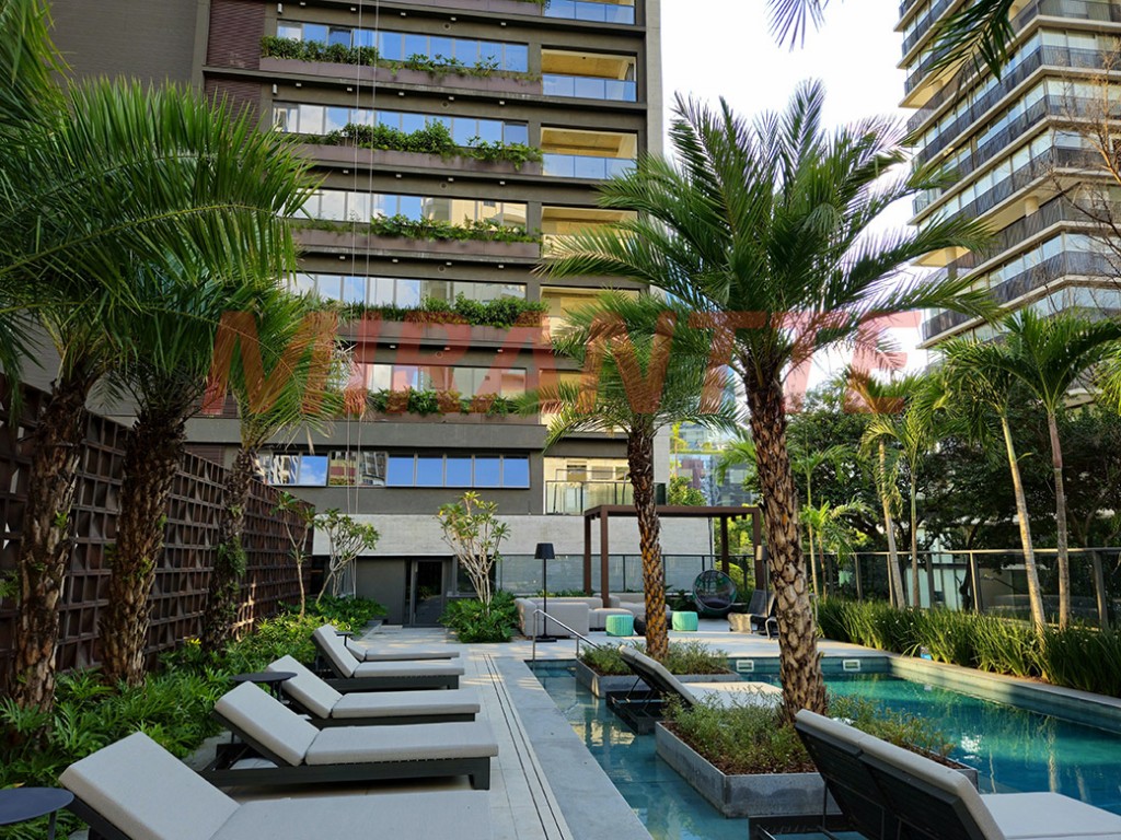 Apartamento de 227m² com 3 quartos em Vila Olimpia