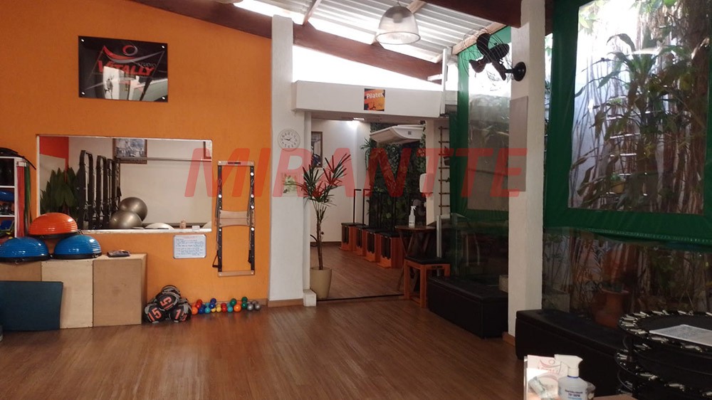 Casa terrea de 225m² com 3 quartos em Santana