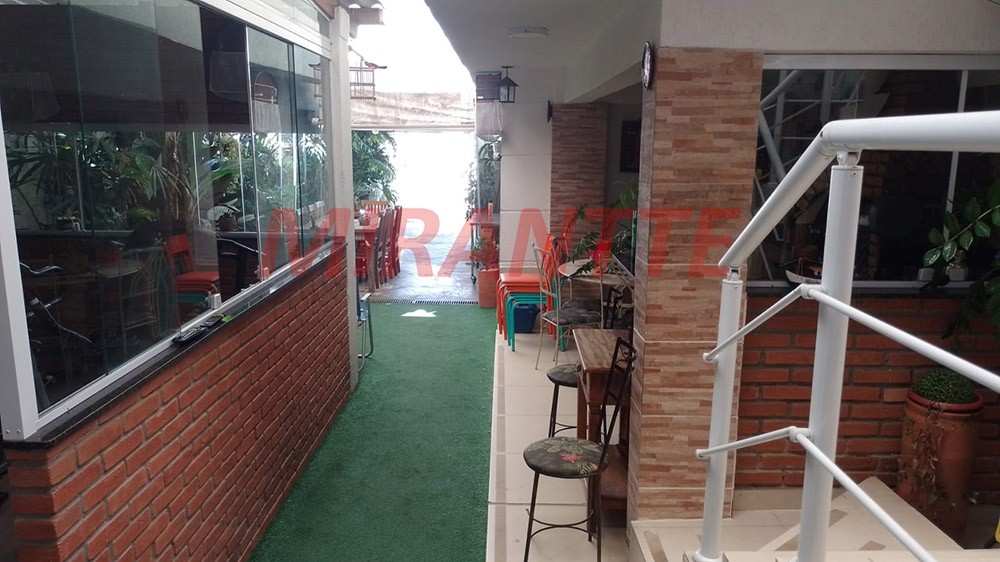 Casa terrea de 225m² com 3 quartos em Santana