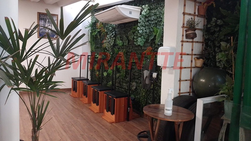 Casa terrea de 225m² com 3 quartos em Santana