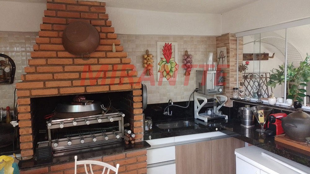 Casa terrea de 225m² com 3 quartos em Santana