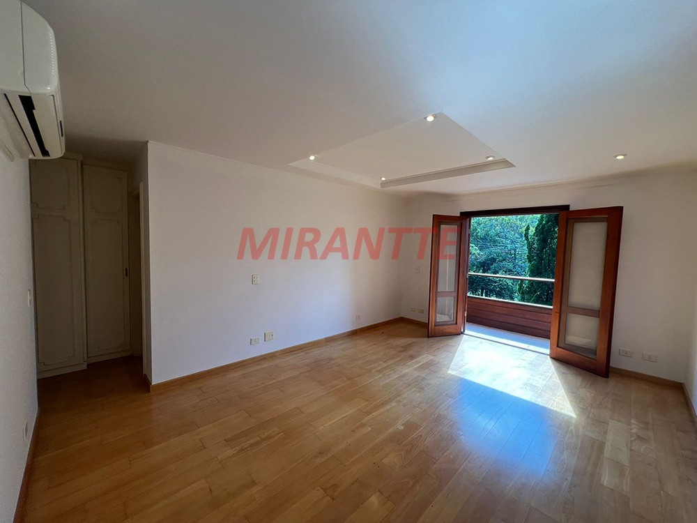 Cond. fechado de 1558m² com 4 quartos em ALPHAVILLE