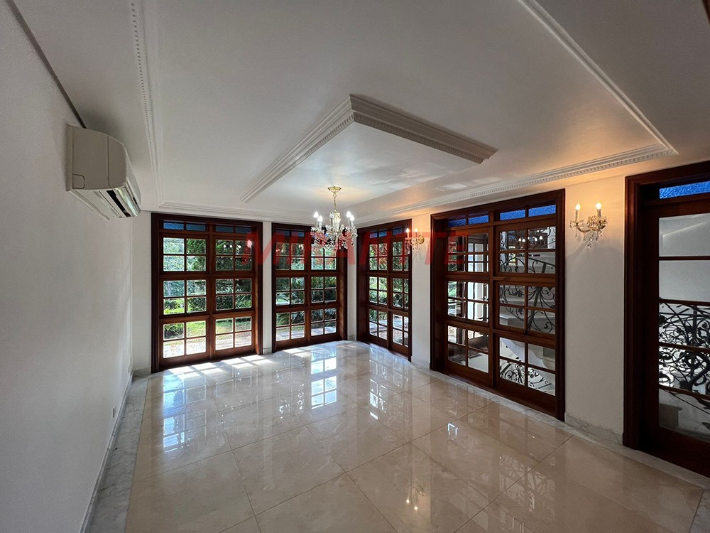 Cond. fechado de 1558m² com 4 quartos em ALPHAVILLE