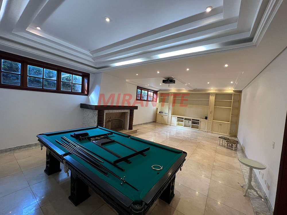 Cond. fechado de 1558m² com 4 quartos em ALPHAVILLE