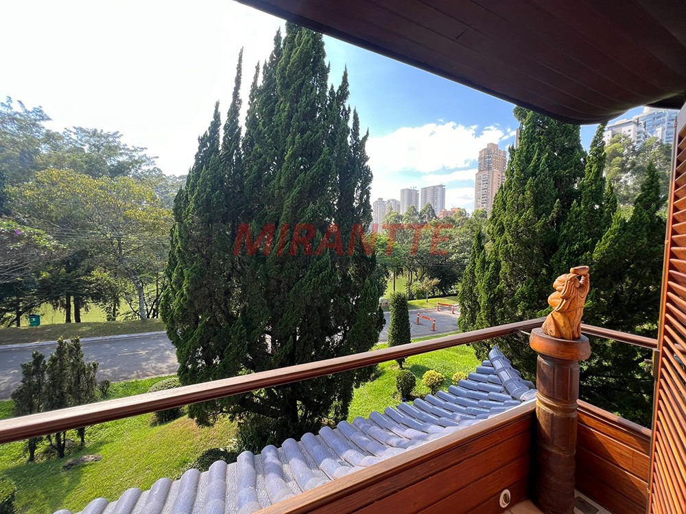 Cond. fechado de 1558m² com 4 quartos em ALPHAVILLE