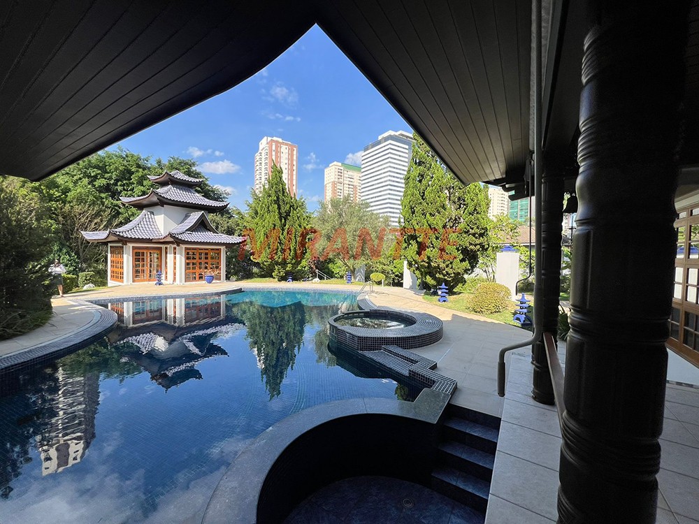 Cond. fechado de 1558m² com 4 quartos em ALPHAVILLE