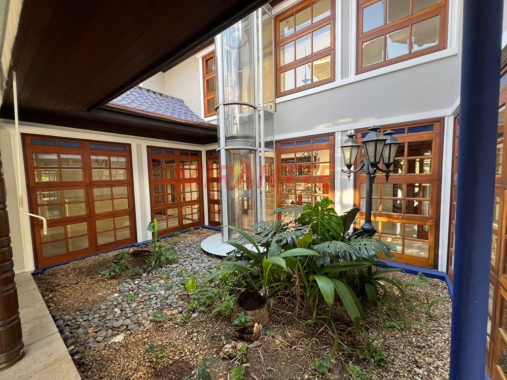 Cond. fechado de 1558m² com 4 quartos em ALPHAVILLE