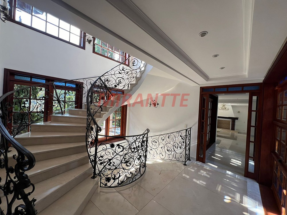 Cond. fechado de 1558m² com 4 quartos em ALPHAVILLE